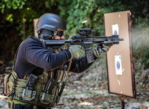 爆料视频玩枪的人是谁啊,爆料视频揭示神秘人物  第2张